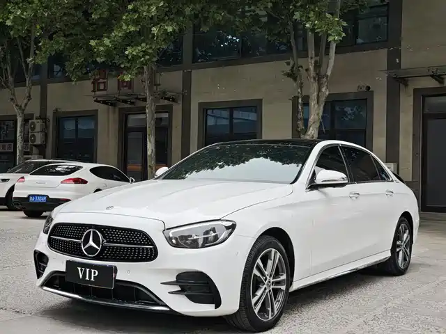 Mercedes-Benz Mercedes-Benz E-Class Mercedes-Benz E-Class 2023 E 260 L Sports