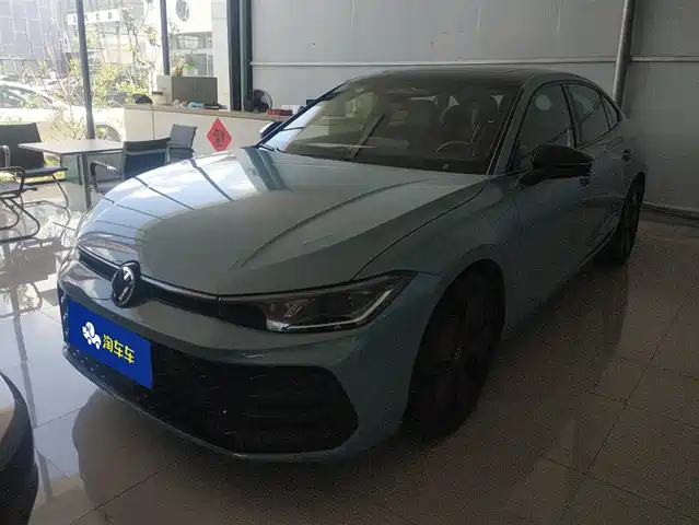 Volkswagen Passat Passat 2025 Pro 380tsi Star Dragon Edition