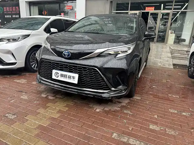 Toyota Gravia Grevia 2023 2.5l Hybrid Luxury Edition — фото