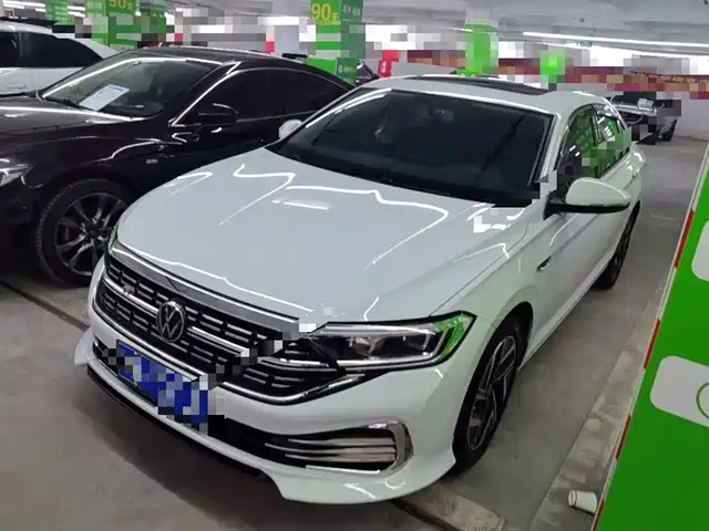 Volkswagen Sagitar Sagitar 2025 Facelift 300tsi Dsg Transcendent Version
