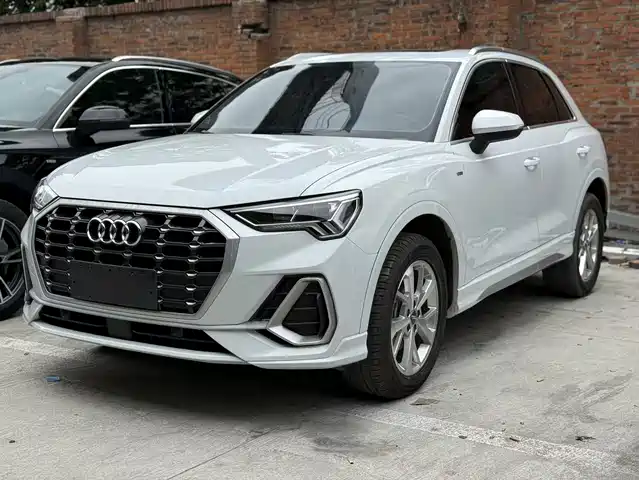 Audi Audi Q3 Audi Q3 2019 35 Tfsi Aggressive And Dynamic — фото