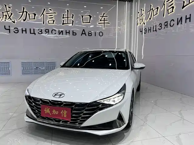 Hyundai Elantra Elantra 2022 240tgdi Dct Lux Premium Edition — фото