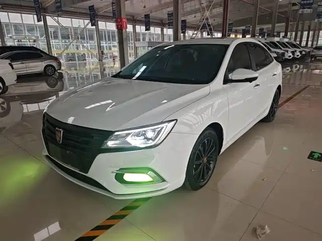 Roewe Roewe I5 Roewe I5 2020 1.5l Automatic 4g Internet Leading Flagship Version — фото