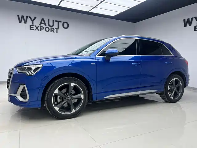 Audi Audi Q3 Audi Q3 2021 35 Tfsi Fashionable And Dynamic — фото