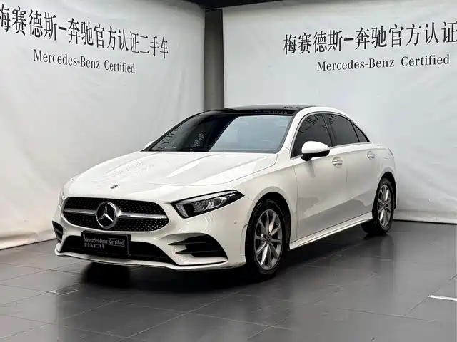Mercedes-Benz Mercedes Benz A Class Mercedes-Benz A-Class 2021 A 200 L Sports Sedan Fashionable — фото