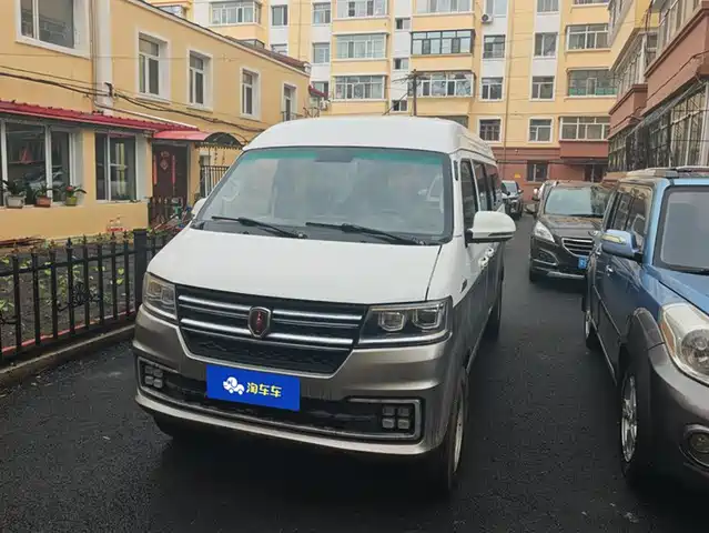 Golden Cup New Hiace S New Hiace S 2021 1.5L Fortune Central Air Conditioning Version Bus National VI SWC15M — фото