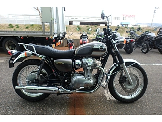 KAWASAKI W800 — фото