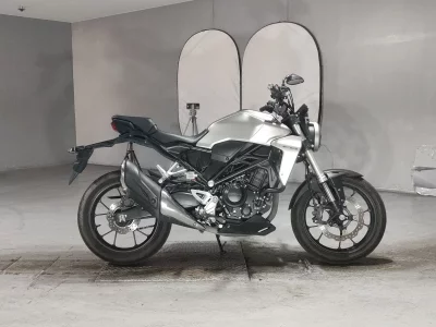 HONDA CB250R — фото