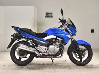 SUZUKI GSR250
