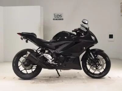 YAMAHA YZF-R25A