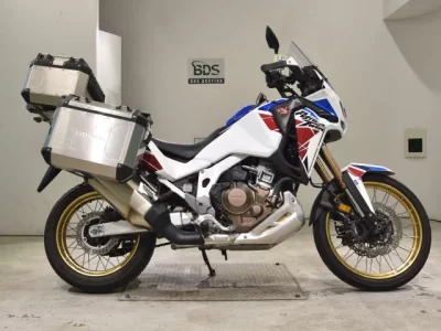 HONDA CRF1100L AFRICA TWIN — фото