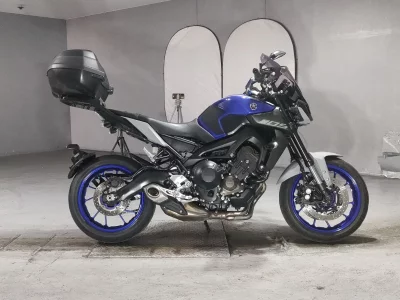 YAMAHA MT-09 — фото