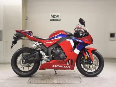 HONDA CBR600RR — фото