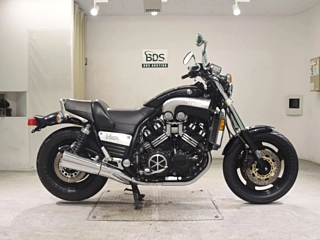 YAMAHA V-MAX — фото