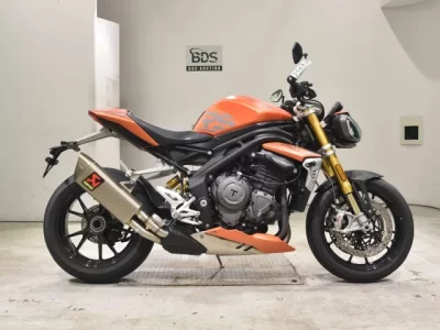 TRIUMPH SPEED TRIPLE RS — фото