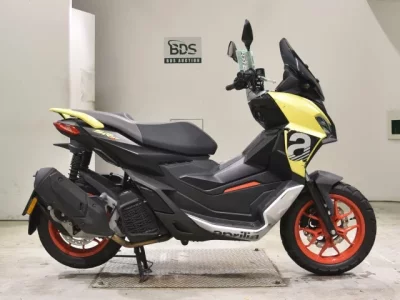 APRILIA SRGT200 — фото