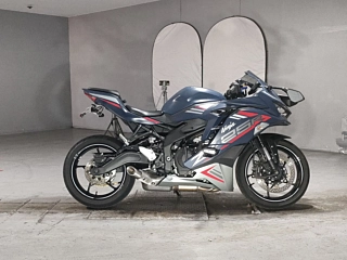 KAWASAKI NINJA ZX-25R SE — фото