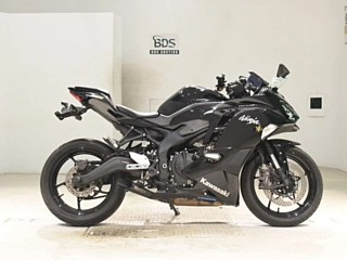 KAWASAKI ZX-25R — фото