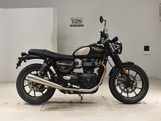 TRIUMPH STREET TWIN — фото