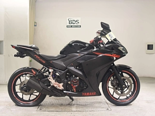 YAMAHA YZF-R25 — фото
