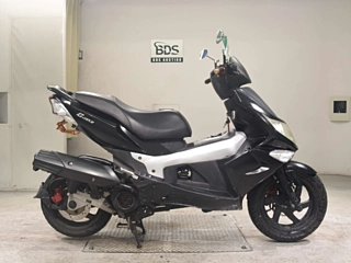 YAMAHA PGO G-MAX220 — фото