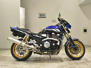 YAMAHA XJR1300 — фото