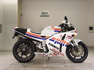 HONDA RVF400 — фото