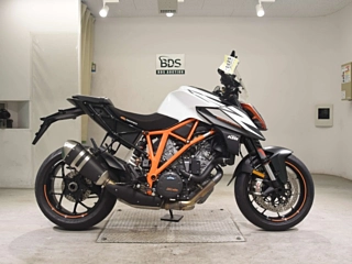 KTM 1290 SUPER DUKE R — фото