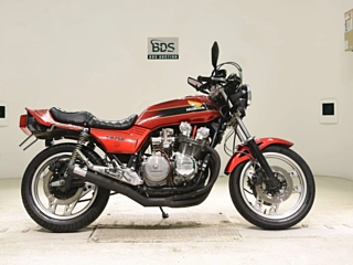 HONDA CB750 — фото