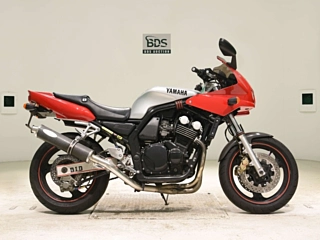YAMAHA FZ400 — фото