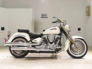 YAMAHA ROADSTER 1600 — фото
