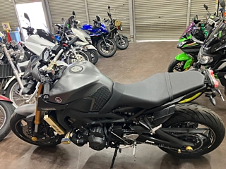 YAMAHA MT-09 — фото