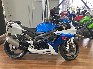 SUZUKI GSX-R750 — фото