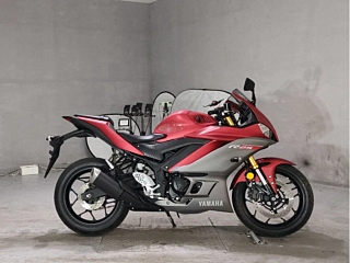 YAMAHA YZF-R25 — фото