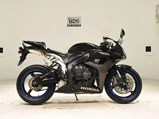 HONDA CBR600RR — фото