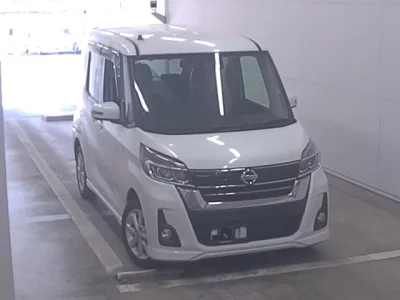 Nissan DAYZ ROOX 2017 г., 660 куб. см. Цена в РФ с ПТС 742 050 руб. — фото