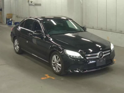 Mercedes-Benz C CLASS 2019 г., 1600 куб. см. Цена в РФ с ПТС 1 648 901 руб.
