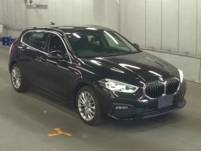 BMW 1-Series 2021 г., 1500 куб. см. Цена в РФ с ПТС 1 280 101 руб. — фото