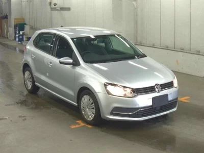 Volkswagen Polo 2015 г., 1190 куб. см. Цена в РФ с ПТС 902 887 руб. — фото