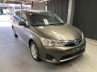 Toyota COROLLA FIELDER — фото