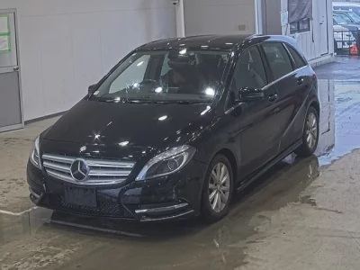 Mercedes-Benz B CLASS