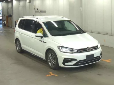 Volkswagen GOLF TOURAN