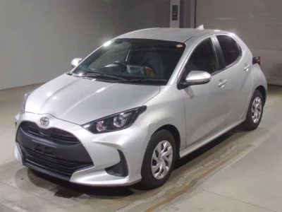 Toyota YARIS — фото