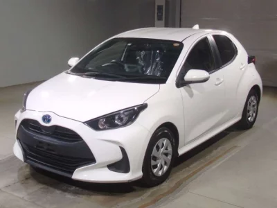 Toyota YARIS — фото