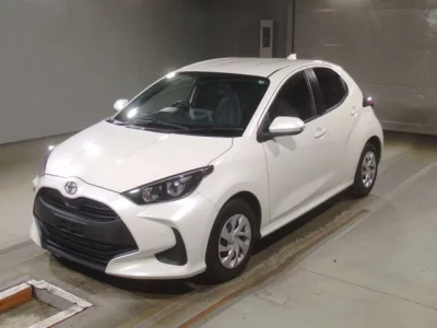 Toyota YARIS — фото