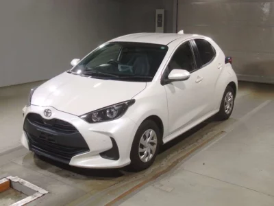 Toyota YARIS — фото