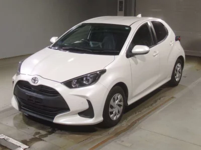 Toyota YARIS — фото