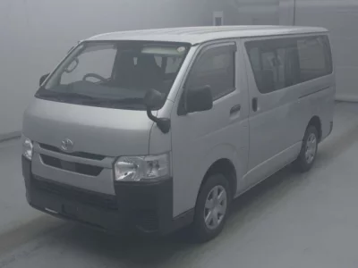 Toyota HIACE VAN — фото