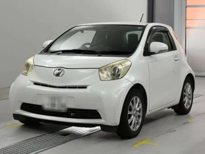 Toyota IQ — фото
