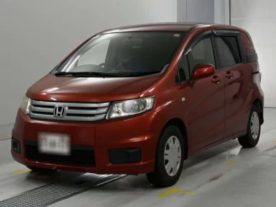 Honda FREED — фото